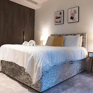  Apartment Luxury Balcony Apartment, Canary Wharf United Kingdom
